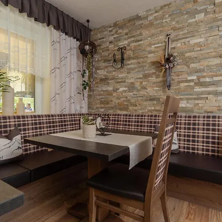 Bed and breakfast Haus Margret Sankt Leonhard im Pitztal