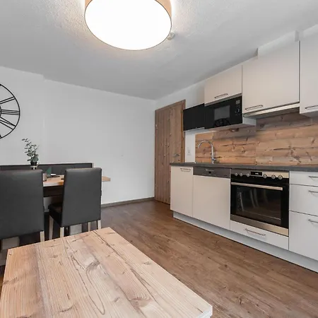 Bed & Breakfast Haus Margret Sankt Leonhard im Pitztal
