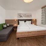 Haus Margret Bed & Breakfast Sankt Leonhard im Pitztal
