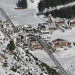 Bed & Breakfast Haus Margret Sankt Leonhard im Pitztal