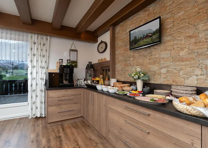 לינה וארוחת בוקר Haus Margret