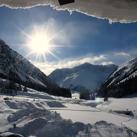 Haus Margret Bed & Breakfast 3*