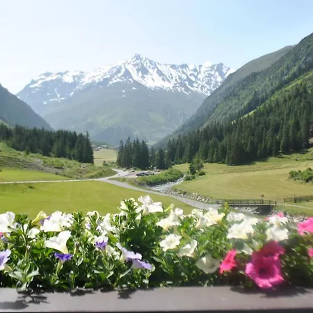 Frühstückspension Haus Margret St. Leonhard im Pitztal