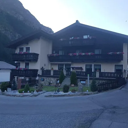 Haus Margret 3* St. Leonhard im Pitztal
